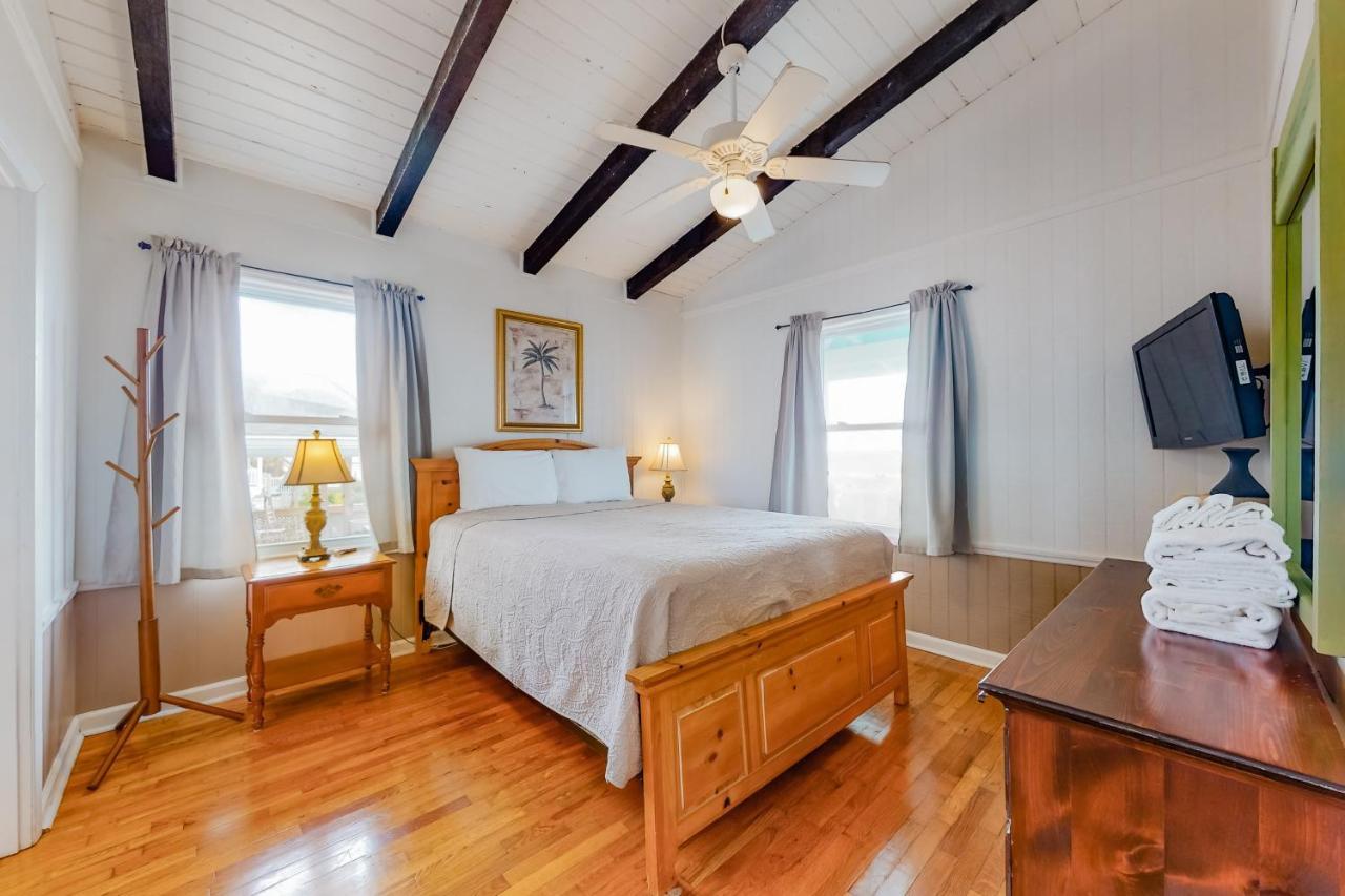 Bikini Bottom Holden Beach Exterior foto